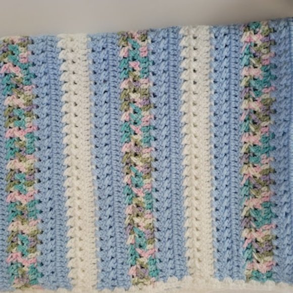 Handmade Hand Crocheted Baby Blanket Blue/White/Multi Color NEW - Picture 4 of 5